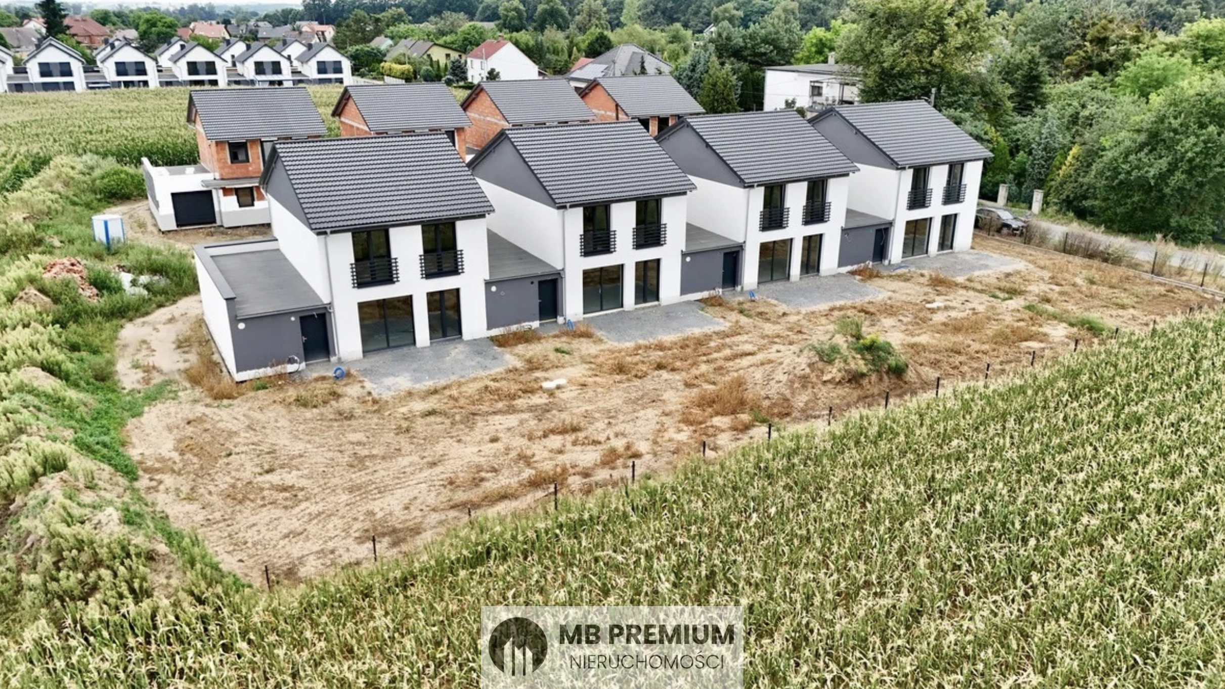 Widok bok tył lewy